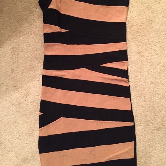 Bebe hip hugger .Size Small. - Picture 3 of 4